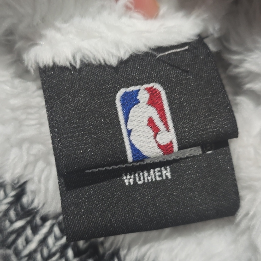 HOUSTON ROCKET BEANIE - Picture 3 of 4
